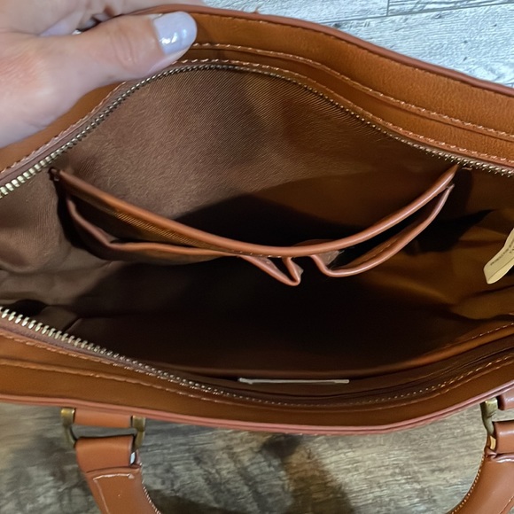 Universal Threads handbag - Picture 4 of 8